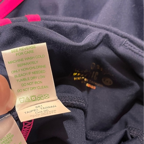 NWT Lilly Pulitzer Weekender High Ride Leggings in True Navy - Picture 14 of 14